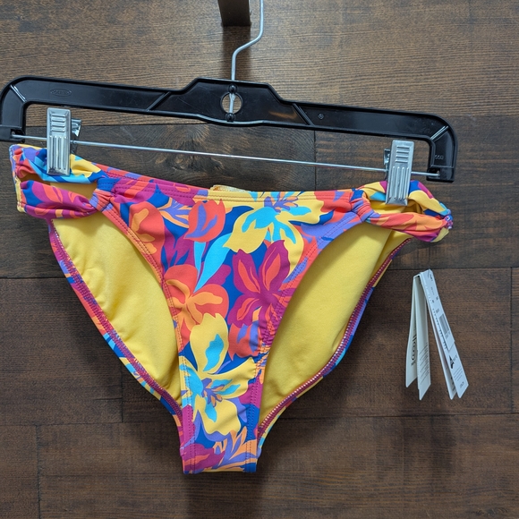 Rip Curl Es Vedra Bikini Top & Bottoms - Picture 2 of 2